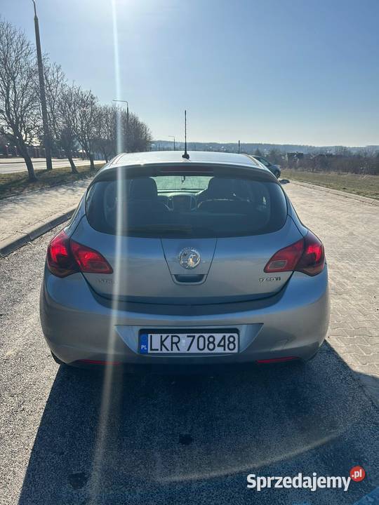 Opel Astra 17 CDTI niski przebieg 137 Rok produkcji 2010 lubelskie Kraśnik