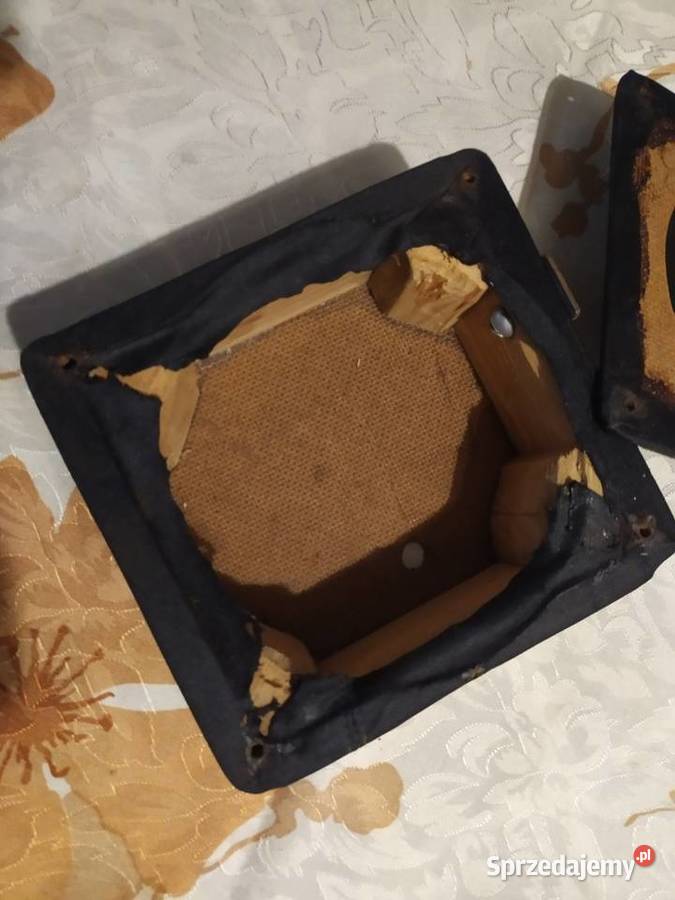 Fiat 126p maluch obudowa głośnika pod deskę Nowy Staw