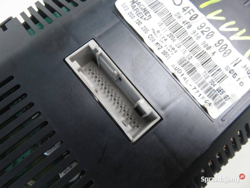 LICZNIK AUDI A6 C6 27 TDI 4F0920900N Liczniki i zegary