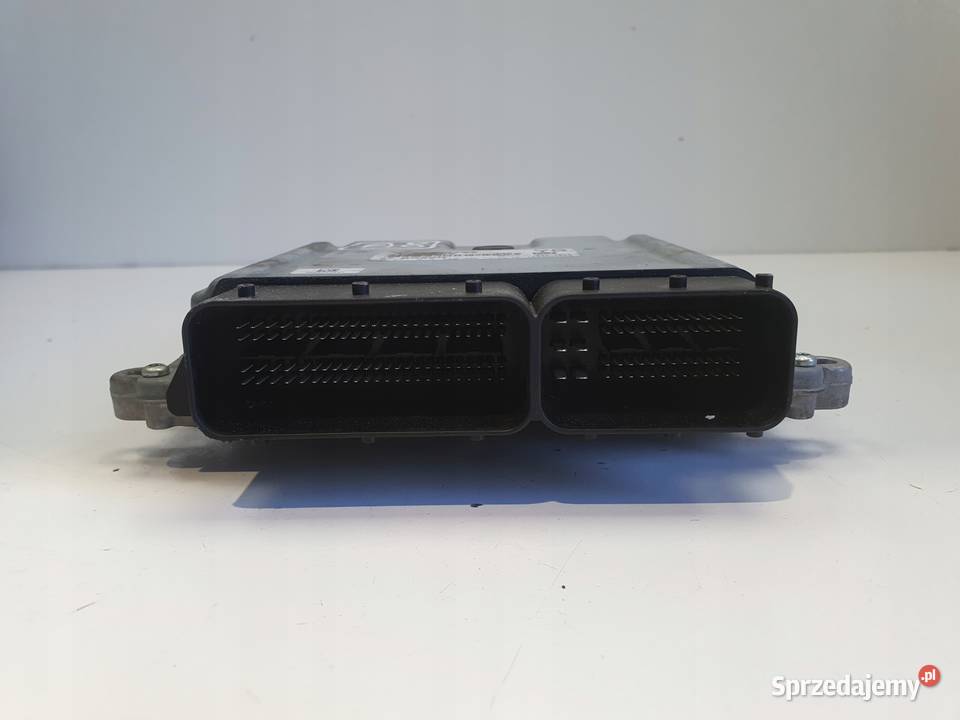 Volvo V40 II 20 D3 STEROWNIK SILNIKA komputer Chełm