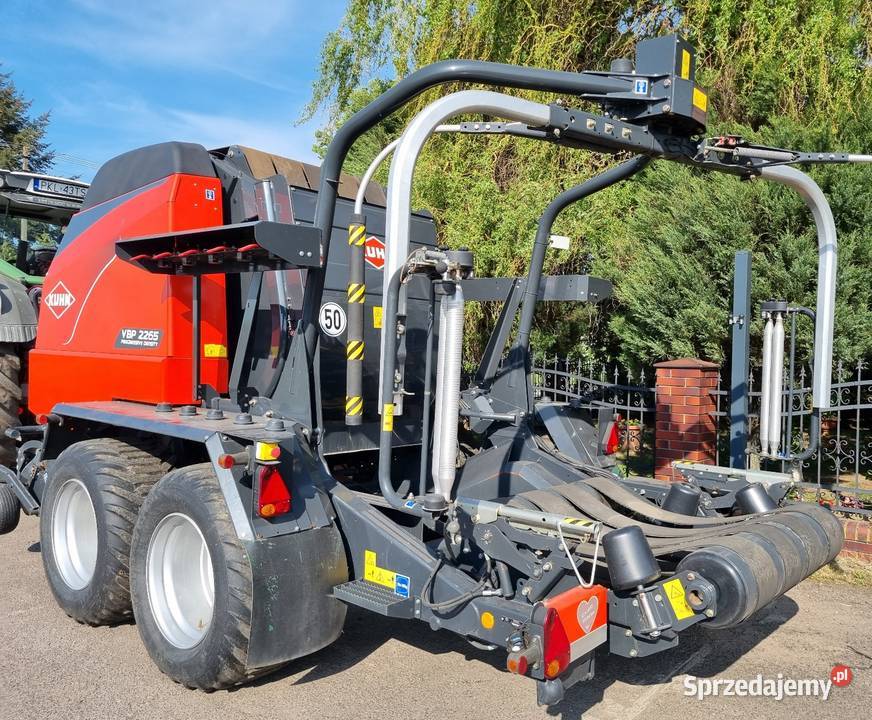 Kuhn VBP 2265 Prasoowijarka OptiCut 23 noże Owijanie siatką Przedecz