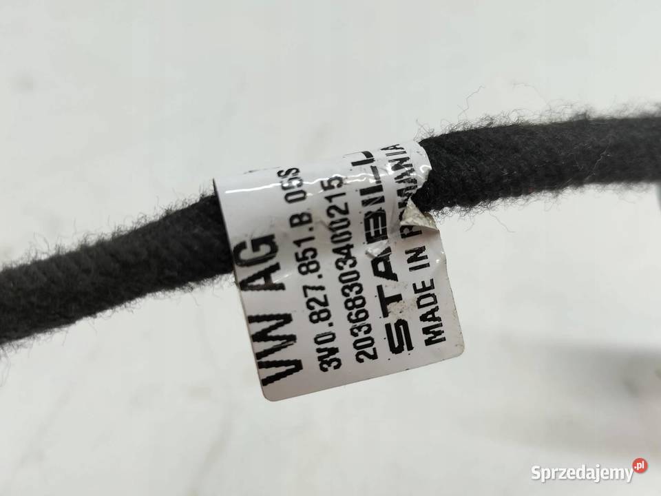 SIŁOWNIK KLAPY BAGAŻNIKA HB 3V 3V0827851B Skoda