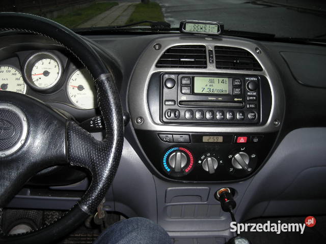 TOYOTA RAV4 20D 4X4 nieuszkodzony Pabianice