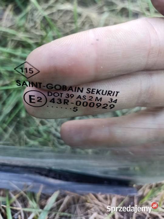szyba drzwi lewy przód renault Kangoo 05r Szczecin