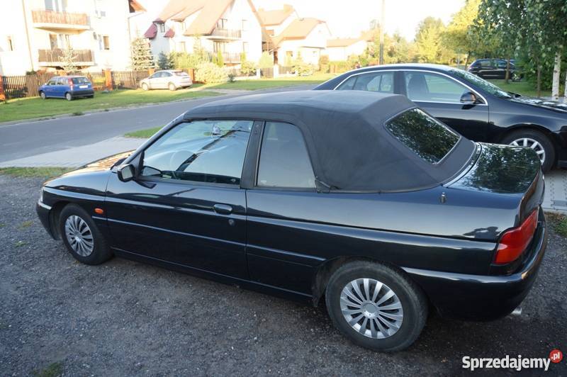 śladów korozji dach popękany w cieknie 4x koła centralny zamek Bełchatów