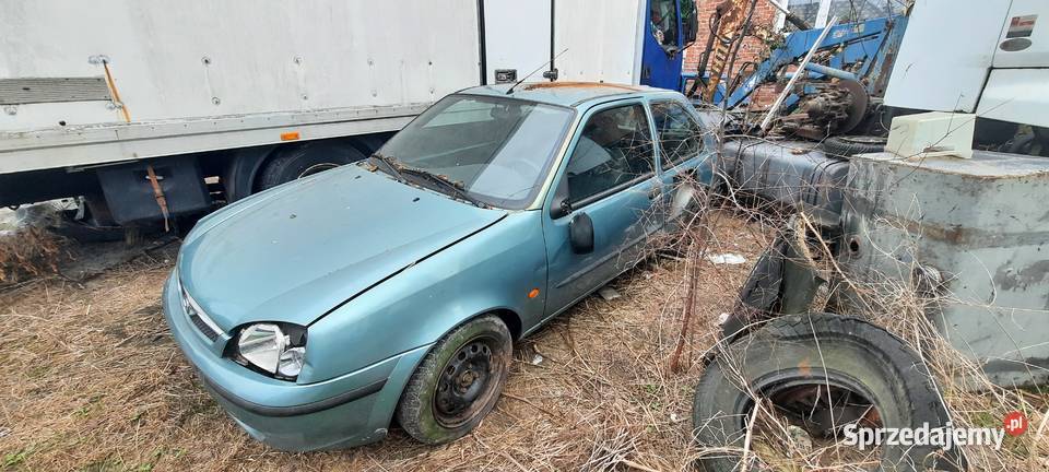 Mazda 121 benzyna 121 łódzkie Radomsko