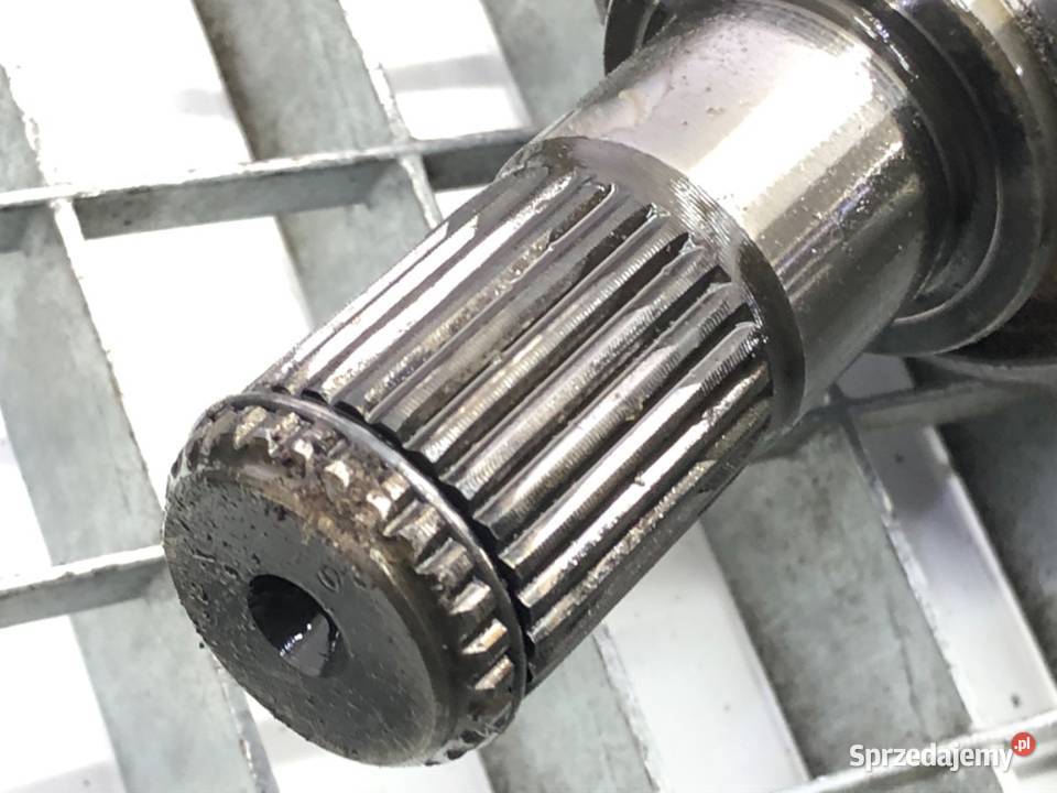 PÓŁOŚ LEWY PRZÓD KIA SPORTAGE II 20 141 PRZEGUB