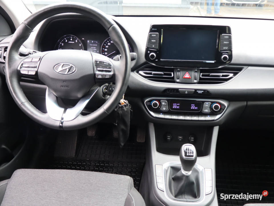 Hyundai i30 15 TGDI MHEV manualna Katowice sprzedam