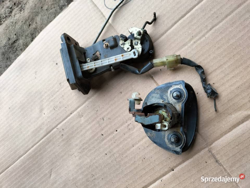 OPEL AGILA A ZAMEK WKŁADKA TYLNEJ KLAPY Kamień-Kolonia