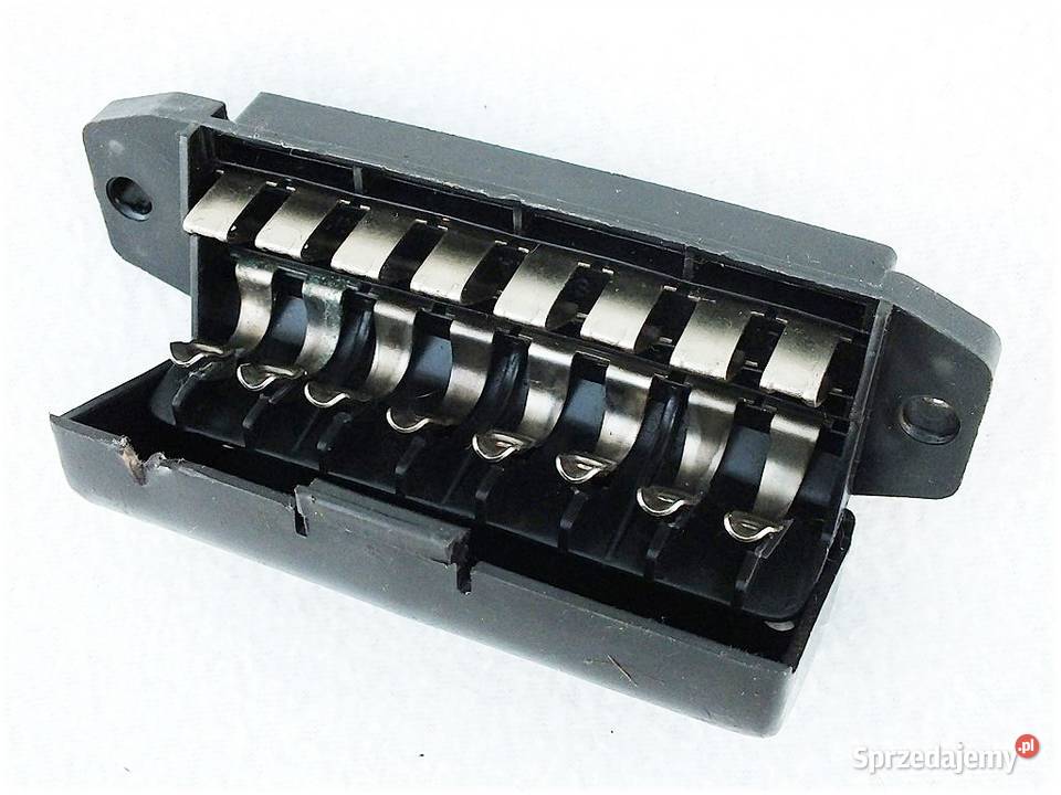 Skrzynka bezpieczników Fiat 126p na 8 sprzedam