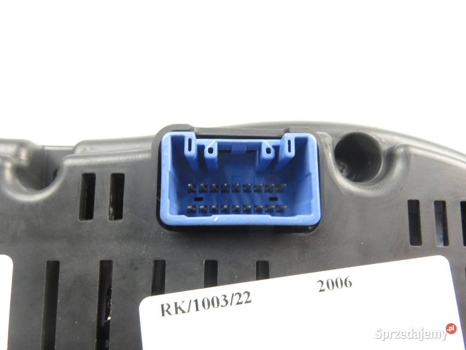 LICZNIK TOYOTA AVENSIS II T25 22 D 8380005851B