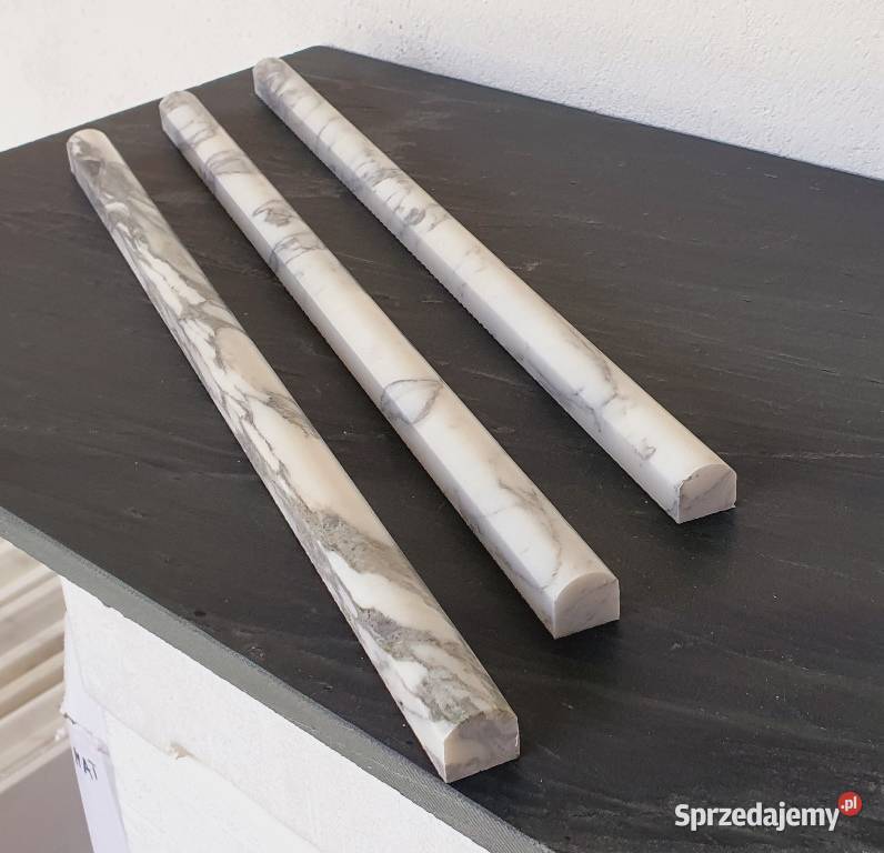 Wałek Marmurowy ścienny Bianco Carrara Bielawa