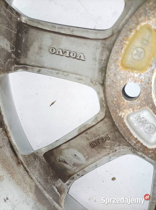 FELGA ALUMINIOWA R17 5X108 ET50 OC62MM 7JX17X50 aluminiowe sprzedam