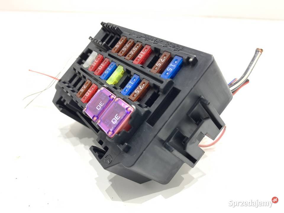 SKRZYNKA BEZPIECZNIKÓW MAZDA CX9 SUV 37 277