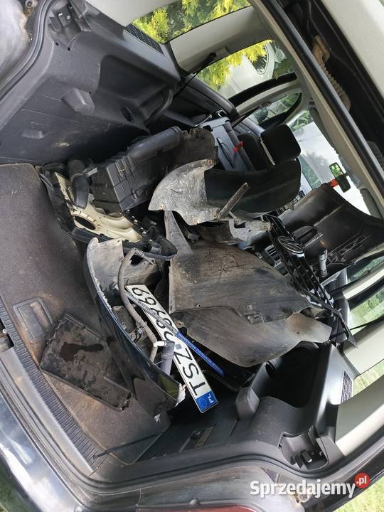 Volkswagen Touran 19tdi 6biegow 2003r uszkodzony 1900cm3 Chęciny