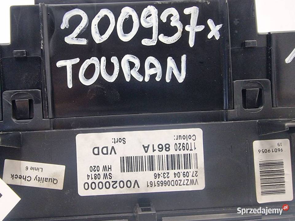 LICZNIK ZEGAR VOLKSWAGEN TOURAN 1T0920861A Pozostałe