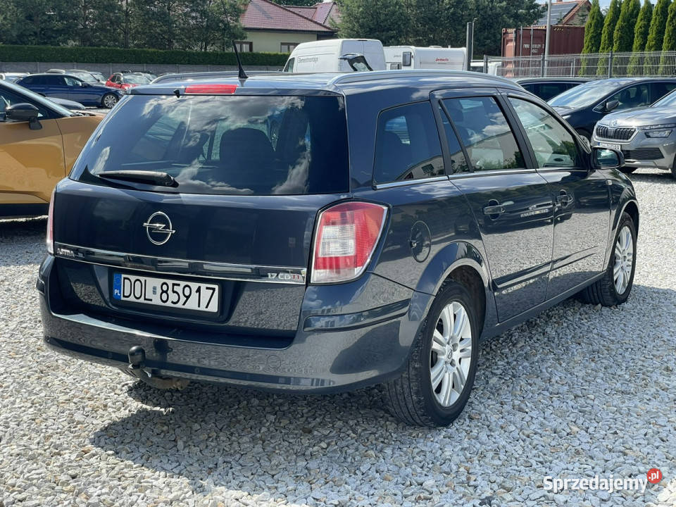 Opel Astra Opel Astra kombi 17 CDTI EcoTec 125 centralny zamek Wrocław