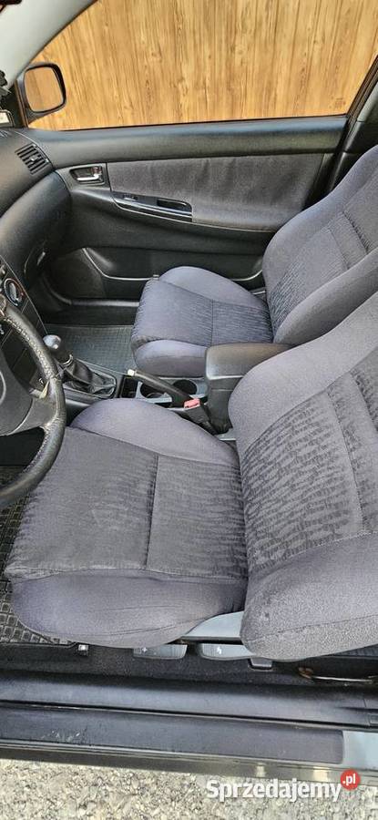 Toyota Corolla E12 14 VVTi 97 2004 257 Hatchback nieuszkodzony Orawka