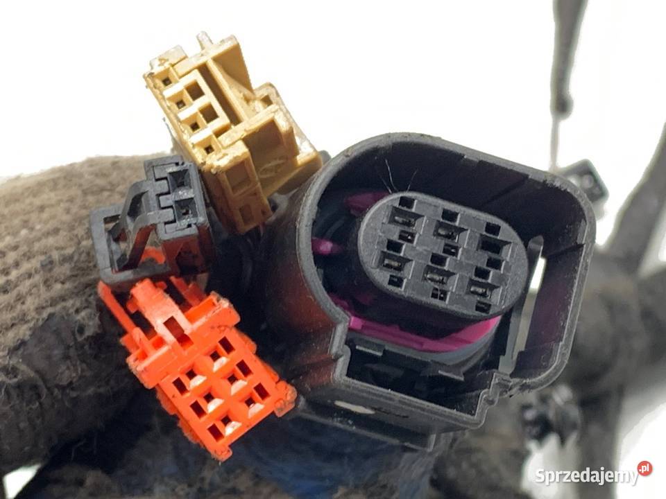 WIĄZKA KLAPY BAGAŻNIKA TYŁ AUDI A5 F5 20 190