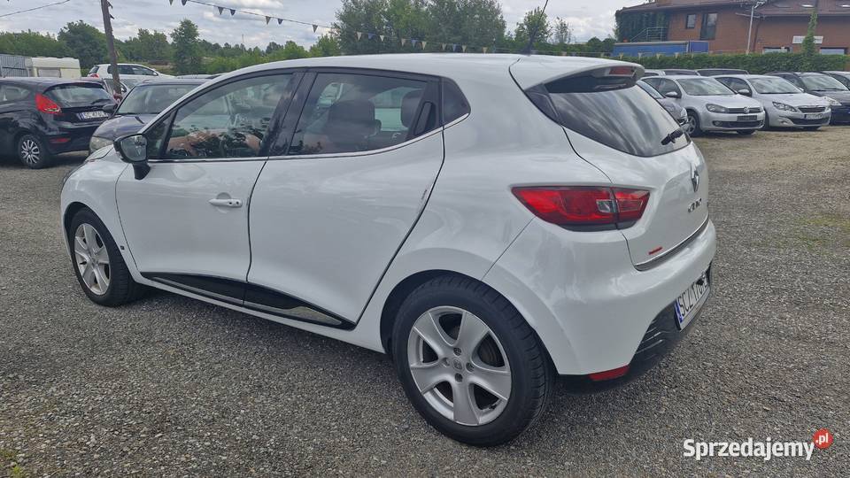 Renault Clio IV 2014 09 TCe 898 138 000 5 drzwi biały Częstochowa