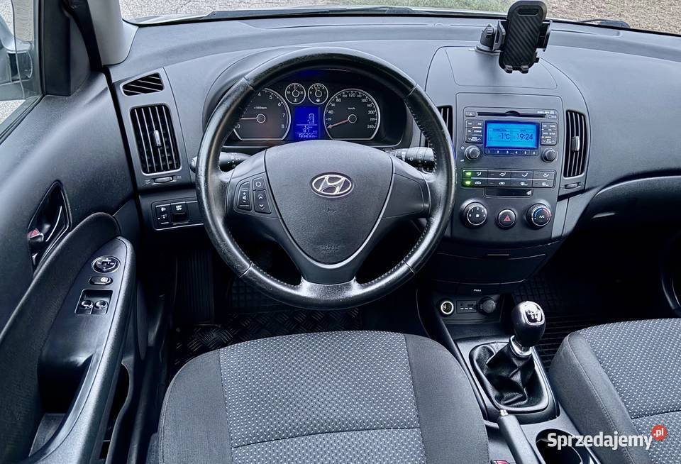HYUNDAI i30 CW Kombi Benzyna Bezwypadkowy FILM ASR (kontrola trakcji) Wieliszew