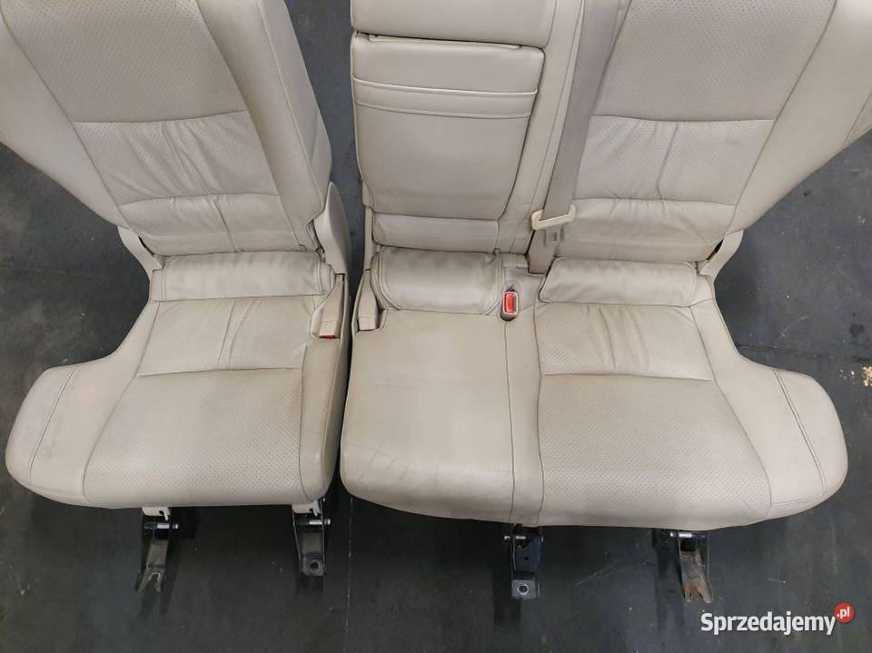 KANAPA TYŁ TOYOTA LAND CRUISER 120 osobowe Lipno