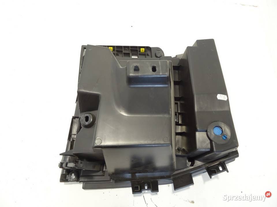 SCHOWEK RENAULT TRUCKS T Van minibus 82257297 sprzedam