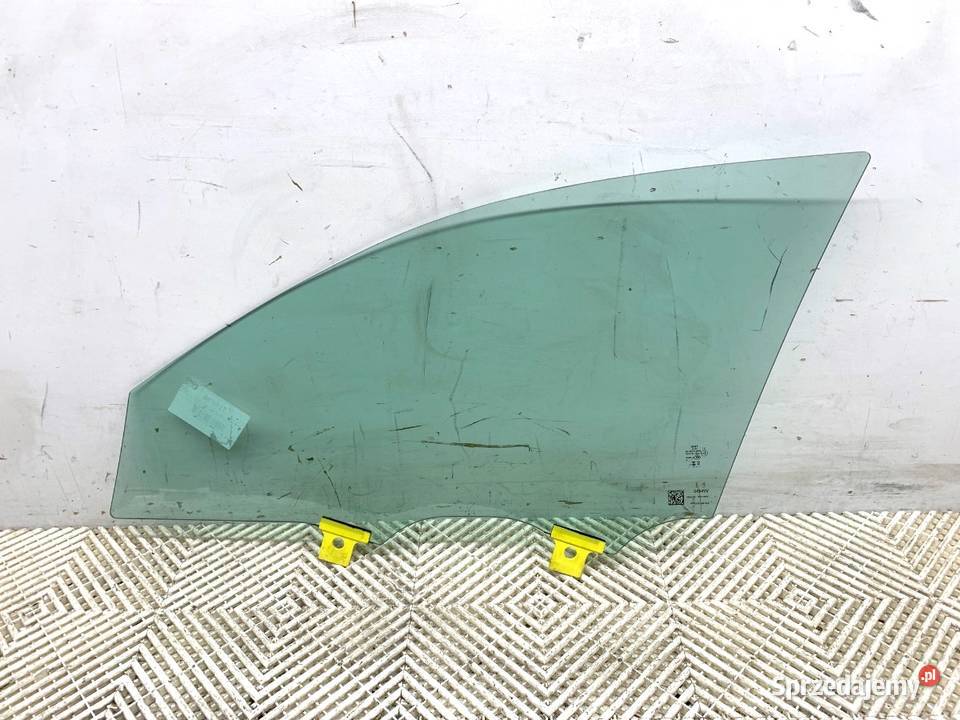 SZYBA PRAWY PRZÓD SKODA 20 TSI Hatchback