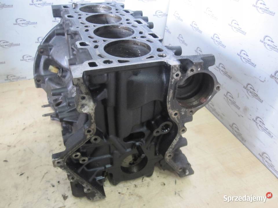 TRAFIC PRIMASTAR VIVARO 20 DCI M9R786 Blok