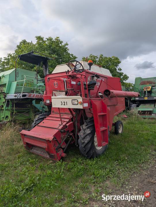 Kombajn International 341 na czesci Działyń sprzedam