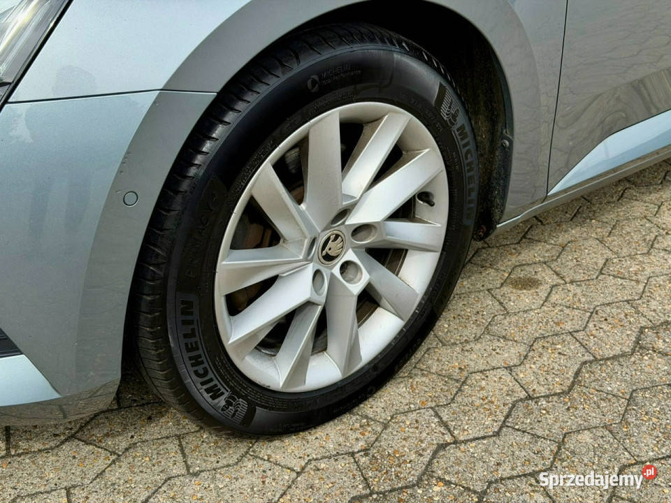 koda Superb III 20152023 nieuszkodzony Sadlno
