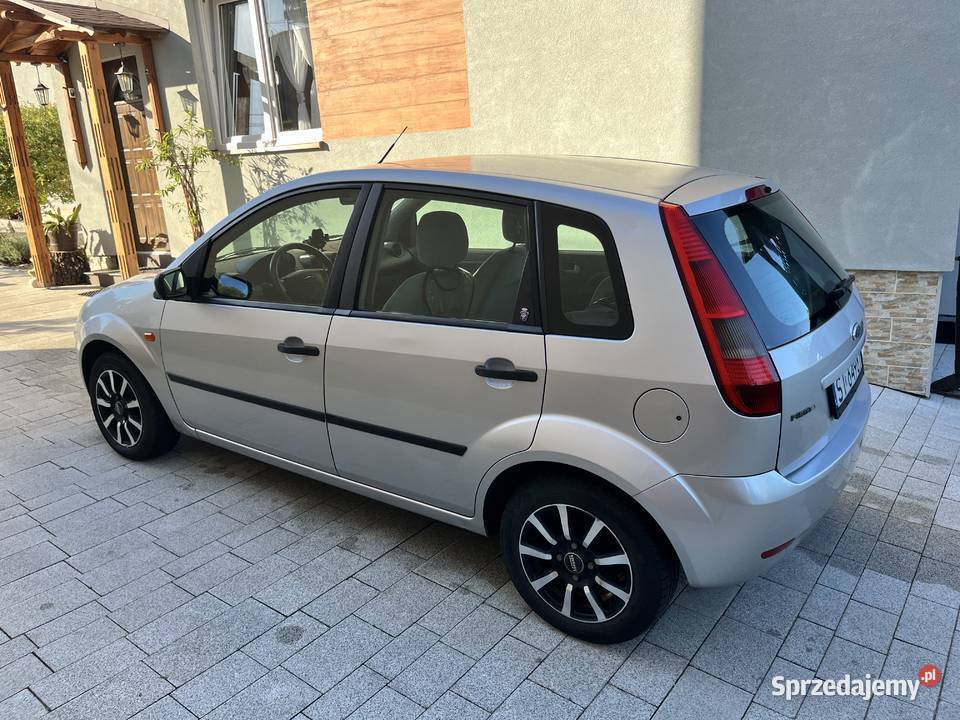 Ford Fiesta MK VI Ghia srebrny metalik 13 Siemianowice Śląskie