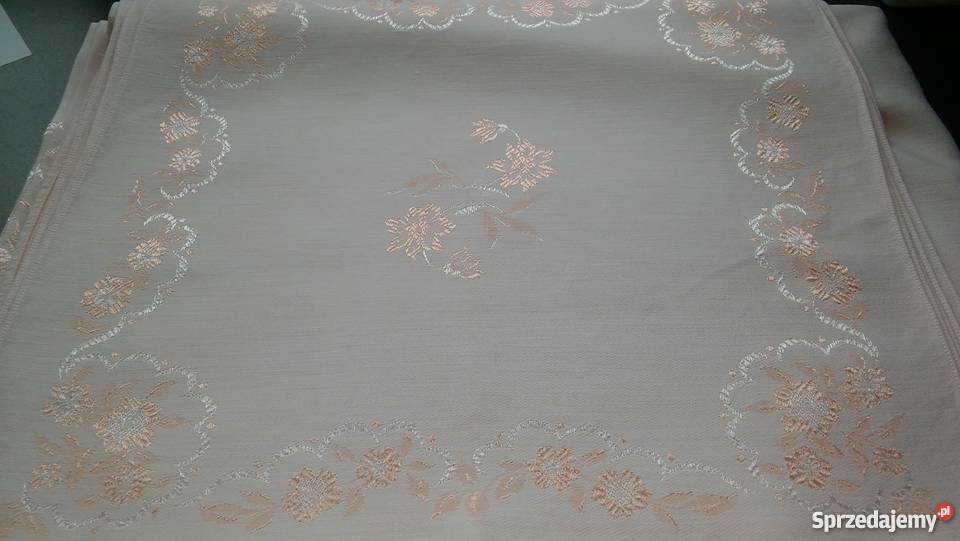 Duży obrus 200x160 nowy delikatny róż atłas