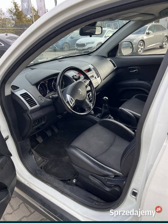 Peugeot 4007 24 benzyna SUV 4x4 felgi 18 niski