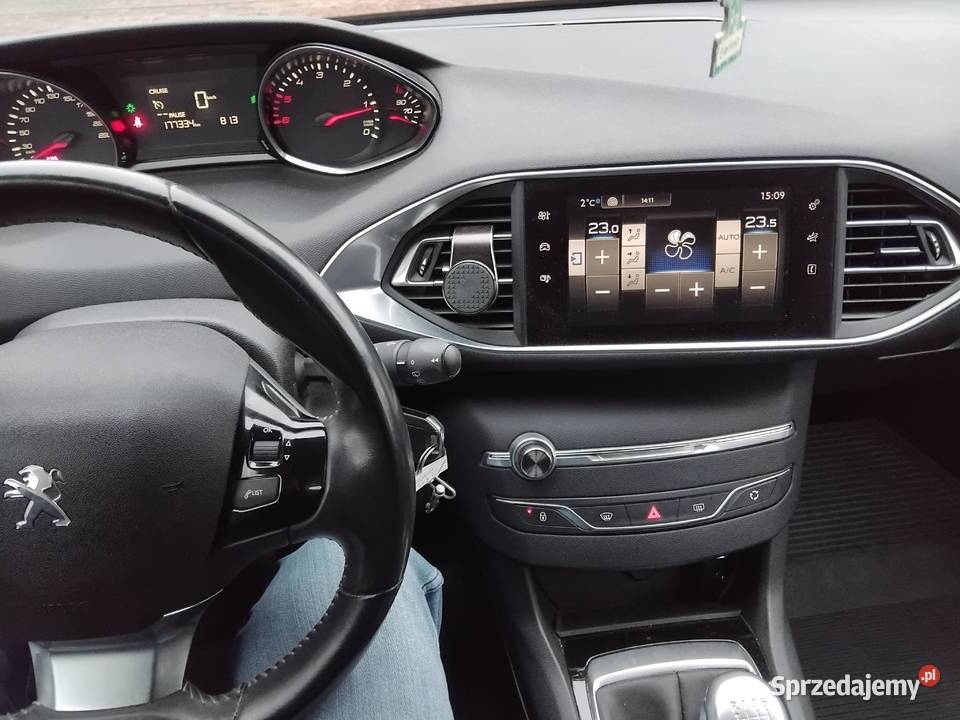 Peugeot 308 16hdi 120 2017r salonowy Białystok