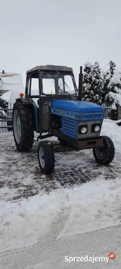 ciągnik leyland 384 nieuszkodzony Ostrowiec Świętokrzyski