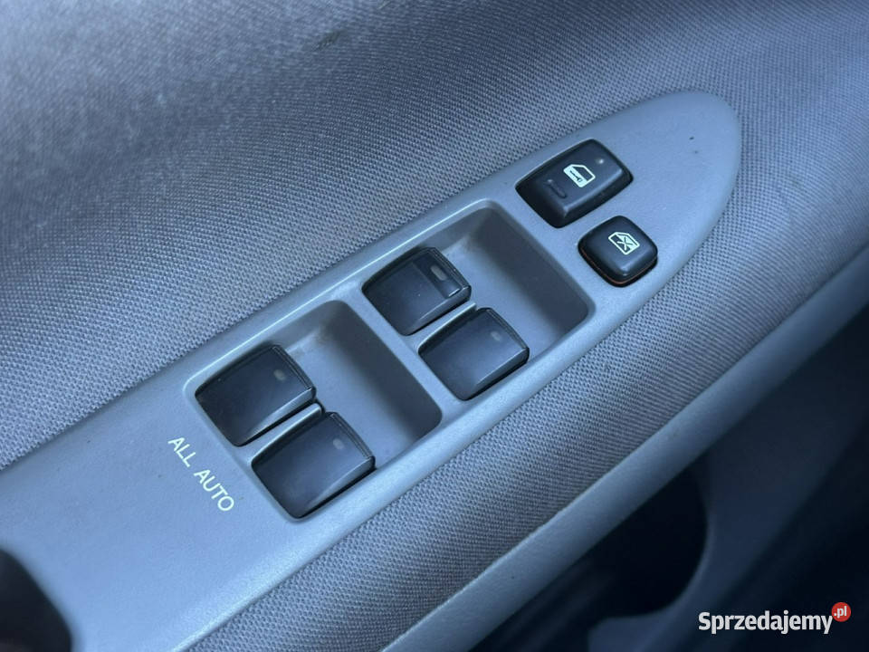 Toyota Avensis Verso 20 D4D 116 2001r 6 osobowa Wojkowice