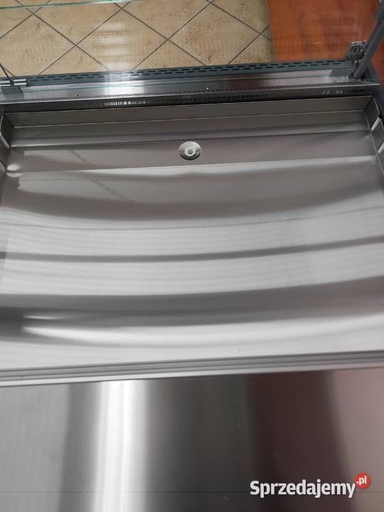 Lada chłodnicza MAWI ORIS fish 25m z wanną na Stargard