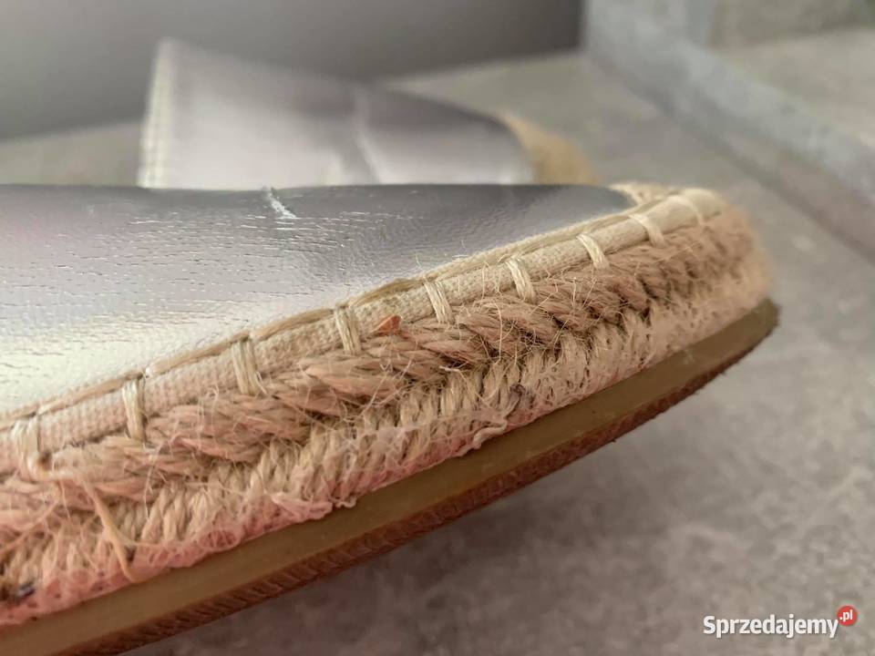 Espadrylebalerinki z paskiem SREBRNE DeeZee Ed Hardy Jasło sprzedam