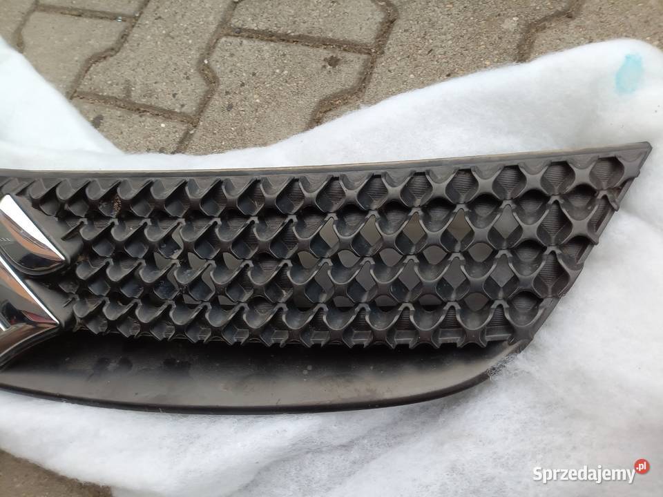 Suzuki SX4 lift 09 7174155l0 atrapa zderzaka Krosno sprzedam