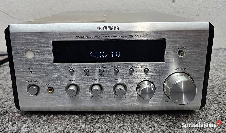 Wzmacniacz Amplituner stereo Yamaha RXE810 Amplitunery