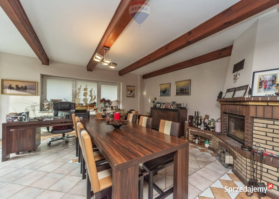 Dom w świetnej lokalizacji JAWORZE 2048m2