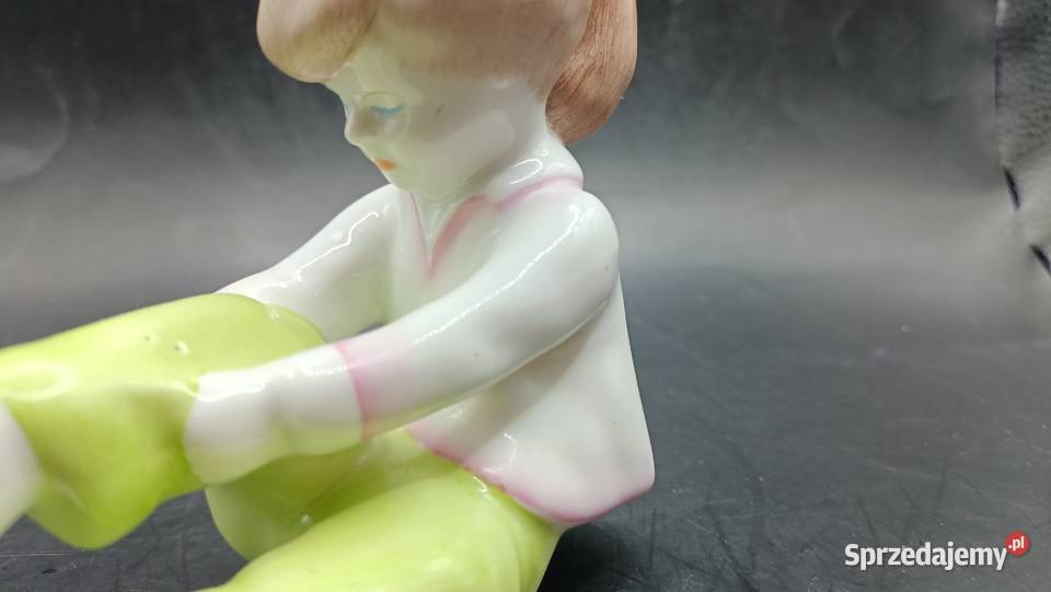 Figurka dziewczynka Budapeszt Zamość