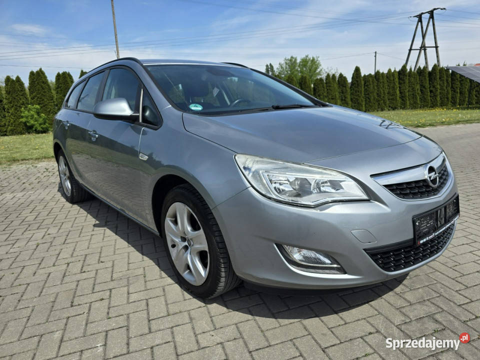 Opel Astra Sports Tourer 14 Benz centralny zamek Kutno sprzedam