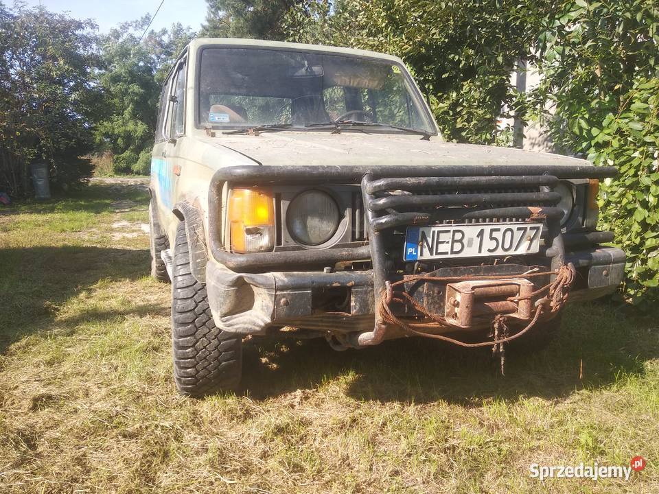 Isuzu Trooper 23 ben gaz części uszkodzony
