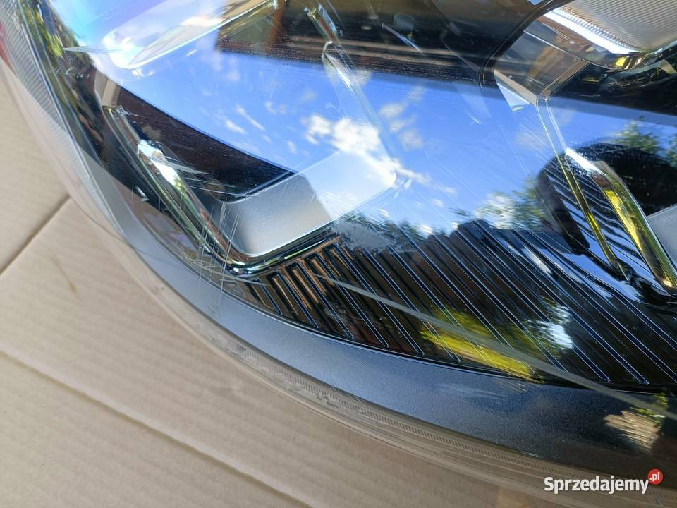 Ford OE LV4B13E016AH reflektor lampa prawa kuga Drezdenko