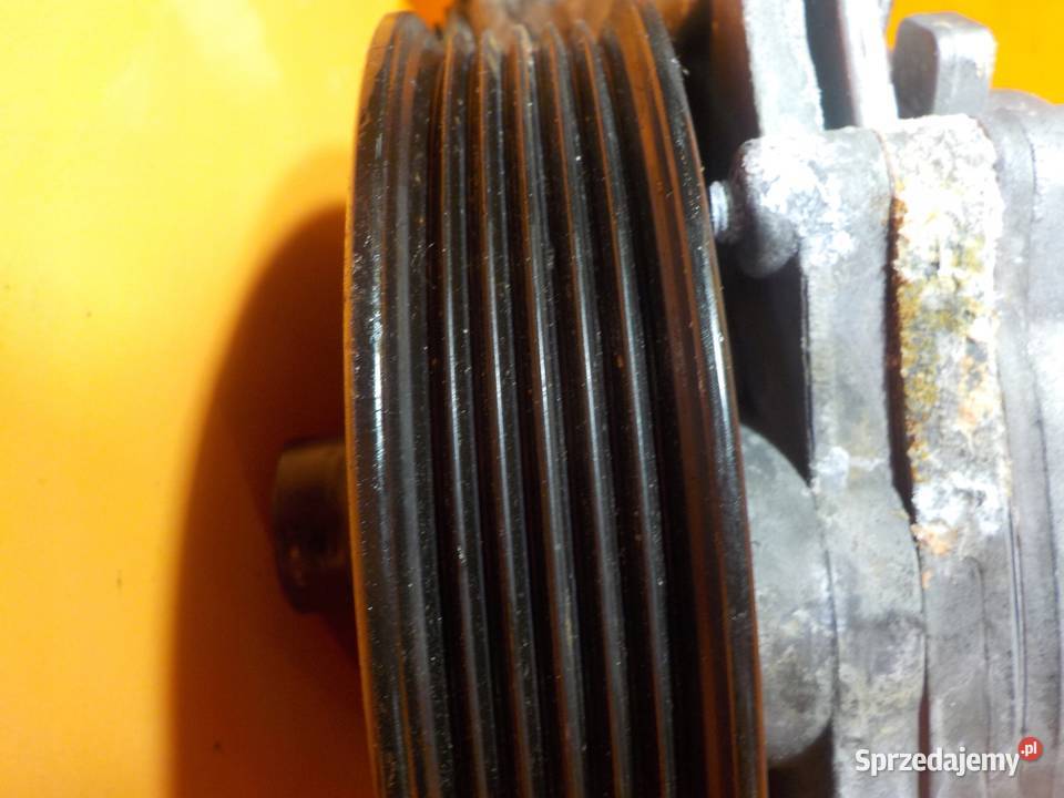 RANGE ROVER L405 SPORT 50 V8 13r 375 pompa wody Suków