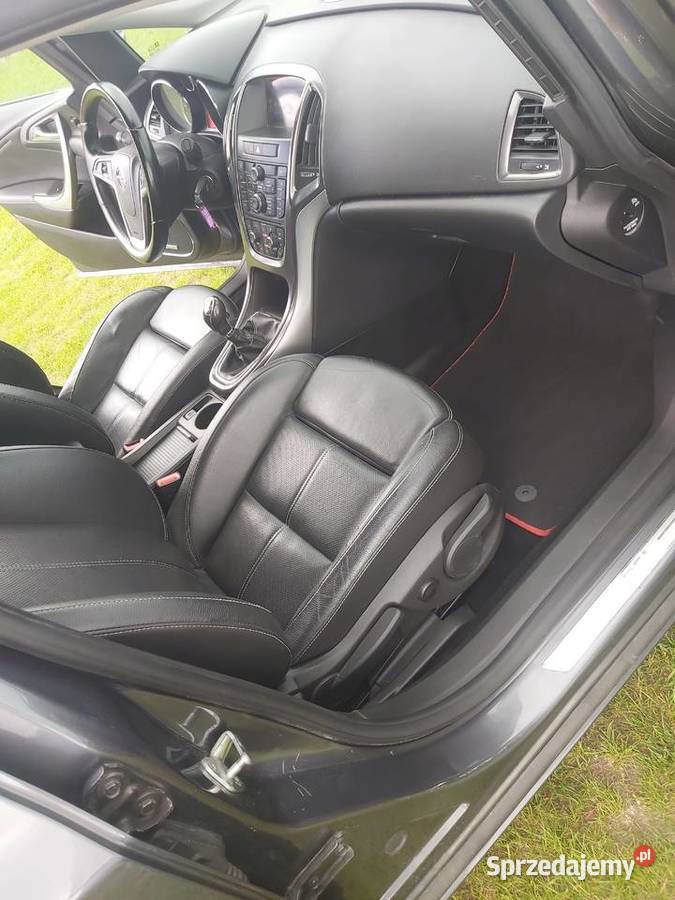 Astra J Kombi Cosmo Skóry fotele AGR Syców sprzedam