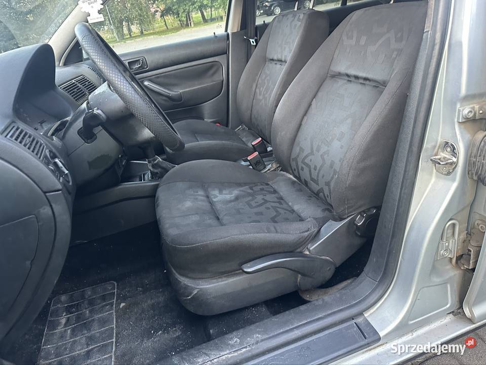 Golf 4 16 benzyna Zdrowa buda Opłaty długo