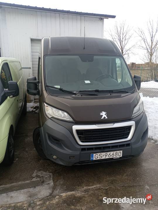 Sprzedam auta dostawcze Peugeot Boxer